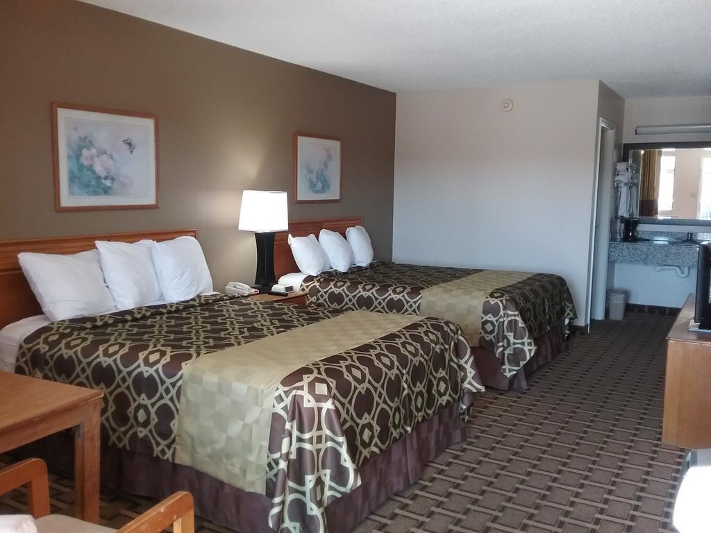 Americas Best Value Inn Blue Ridge Exterior photo