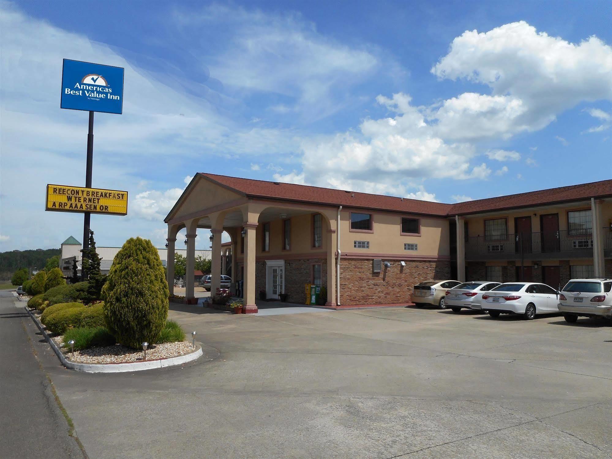 Americas Best Value Inn Blue Ridge Exterior photo